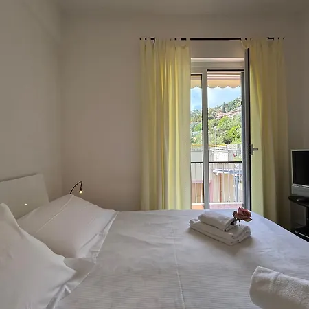 Casina San Michele Con Parcheggio *